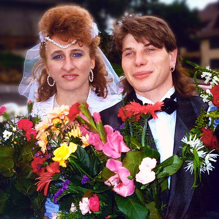 Restauriertes Bild eines Ehepaars während der Hochzeit