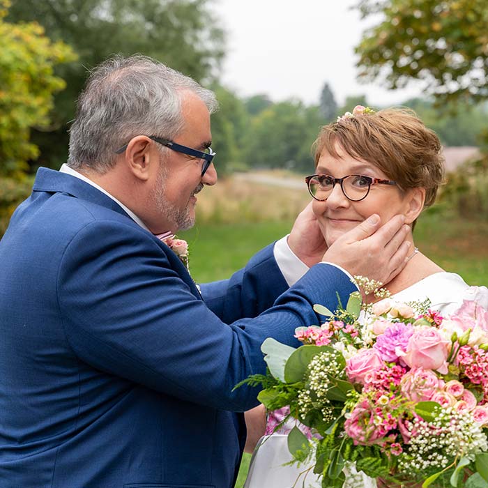 Foto von Braut und Bräutigam einer Hochzeit